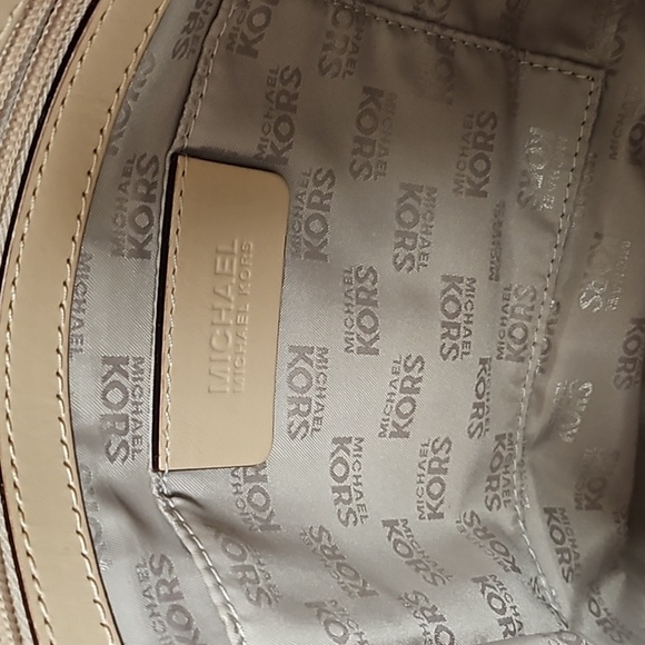 Michael Kors Pursue - Picture 4 of 11